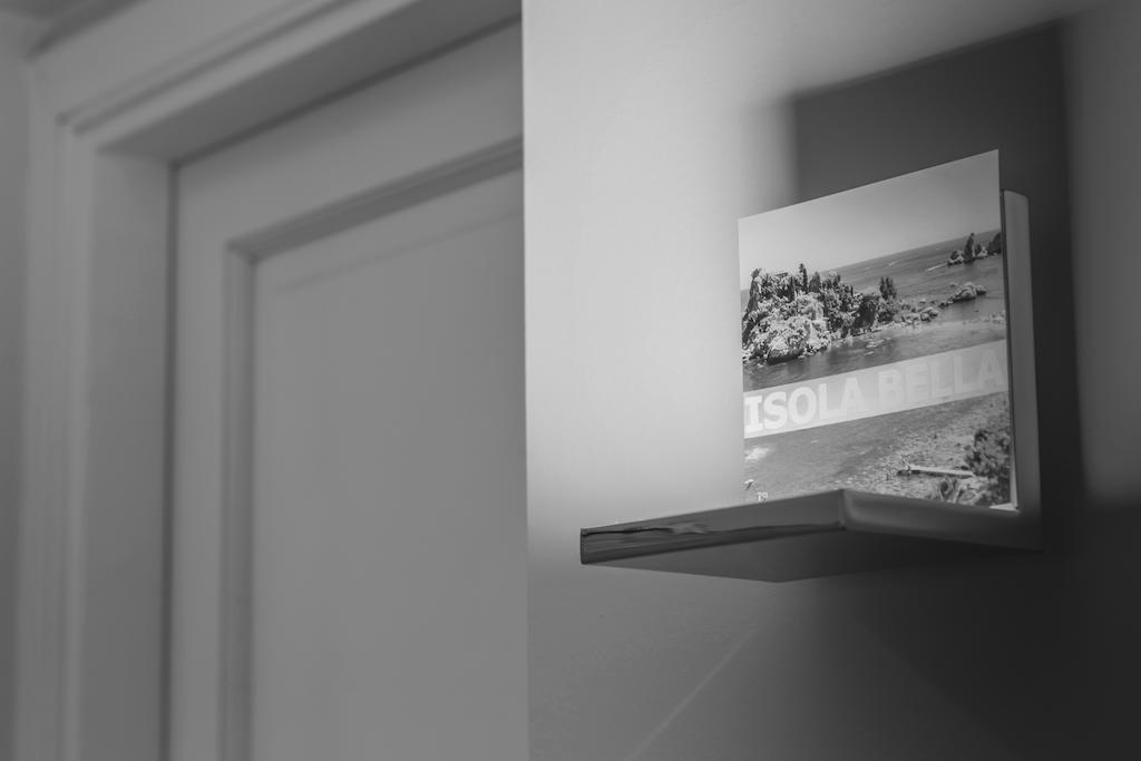 B&B Porta Della Sicilia เมสซีนา ภายนอก รูปภาพ