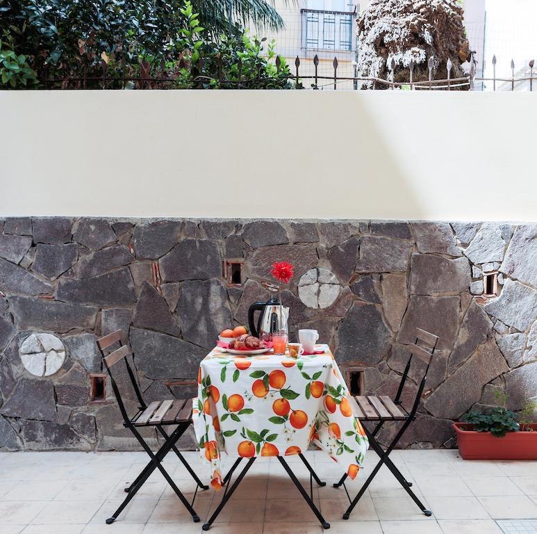 B&B Porta Della Sicilia เมสซีนา ภายนอก รูปภาพ